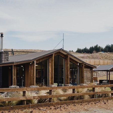 Lakes Edge Lodge Лейк Текапо Екстериор снимка